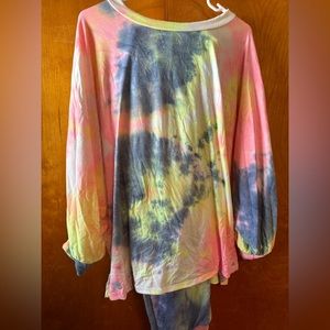 Sweet Lovely by Jen Retro Tie Dye